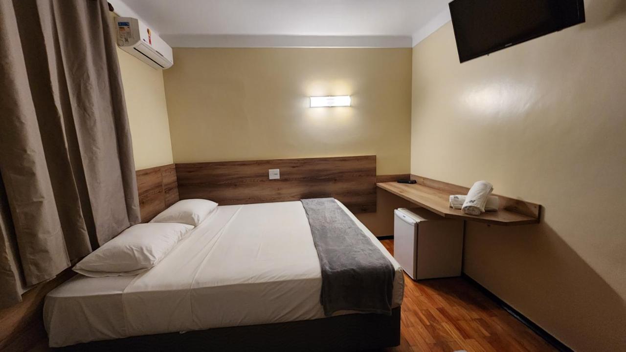 Aurora Hotel 리베이라오프레토 외부 사진