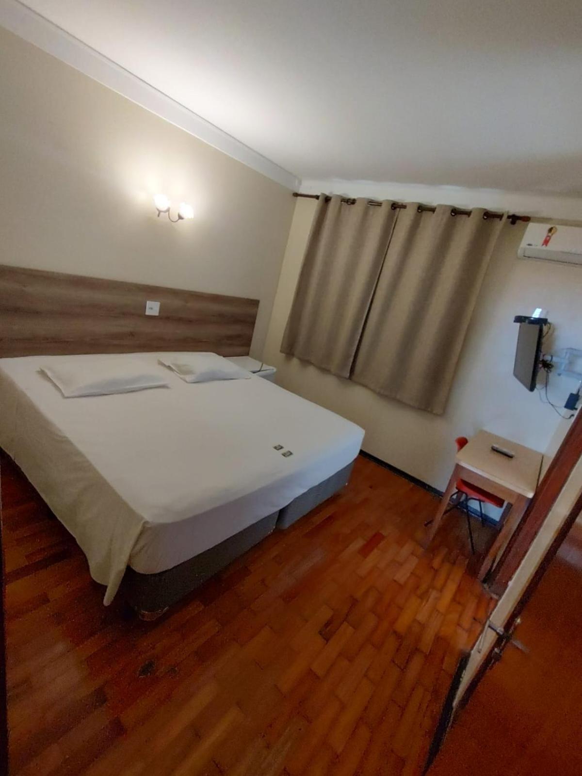 Aurora Hotel 리베이라오프레토 외부 사진
