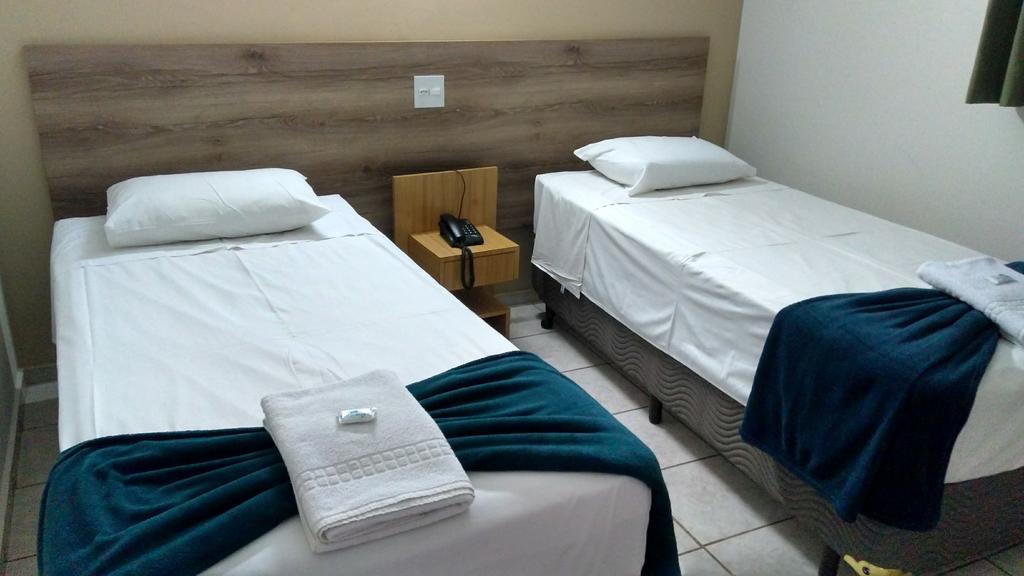 Aurora Hotel 리베이라오프레토 외부 사진
